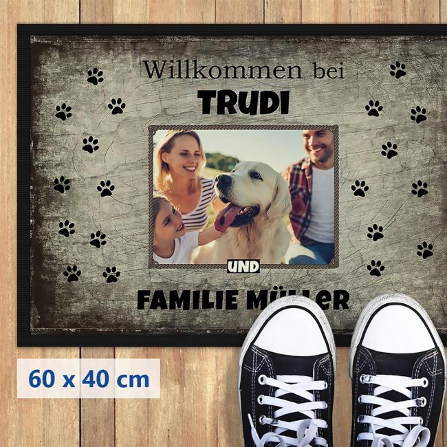 Fu&szlig;matte Willkommen - Hund mit Familie - mit Name und Foto