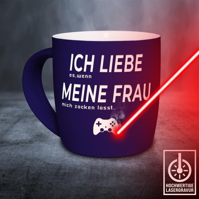 Tasse mit Lasergravur - Ich liebe meine Frau, zocken - Blau