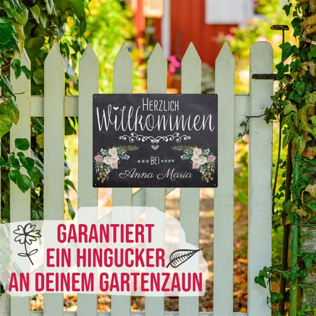 Outdoorschild - Herzlich willkommen bei - Name - Blumen-Motiv