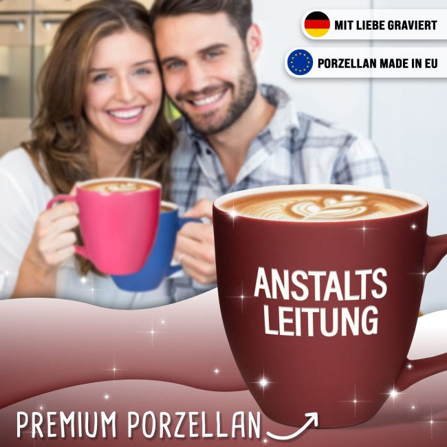 Samtig-matte Porzellantasse mit Gravur - XXL Jumbotasse - Anstaltsleitung - Softtouch-Effekt