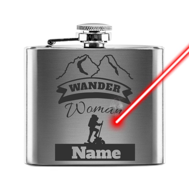 Personalisierter Flachmann f&uuml;r Frauen mit Name - Wander Woman - 140 ml in Silber