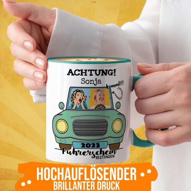 Tasse - F&uuml;hrerschein bestanden - gr&uuml;nes Auto - mit Foto, Name und Jahr -