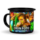Schwarze Emaille-Tasse selbst gestalten