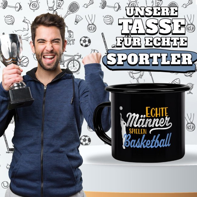 Schwarze Emaille-Tasse mit Spruch - Echte M&auml;nner spielen Basketball