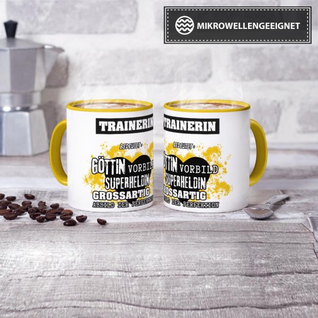 Berufe-Tasse in Gelb - Bedeutung einer Trainerin