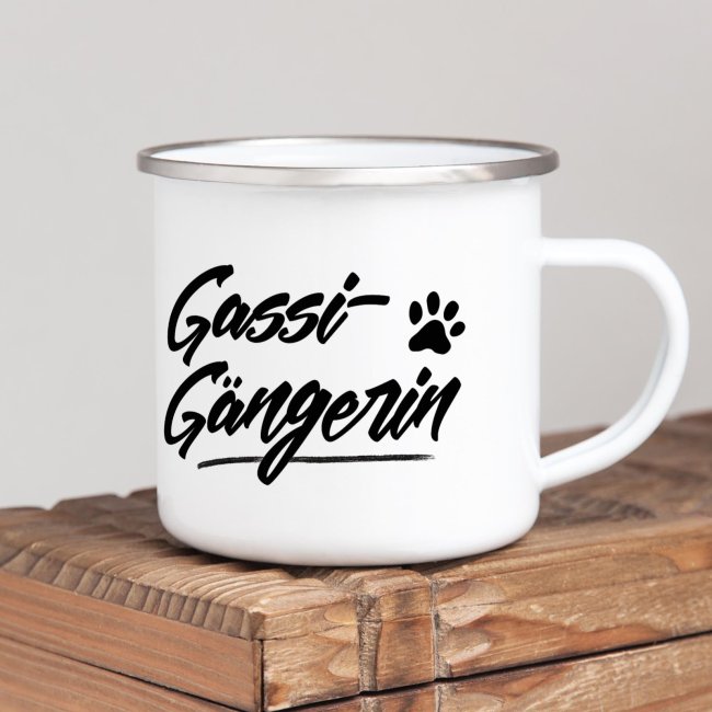 Emaille Tasse - Gassig&auml;ngerin